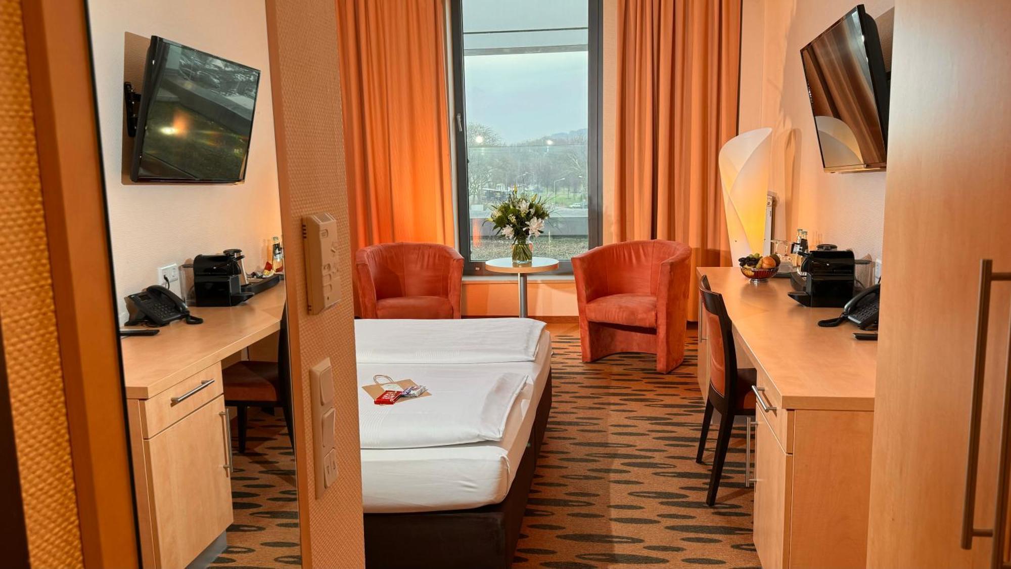 Hotel Rhein-Ruhr ボトロップ エクステリア 写真