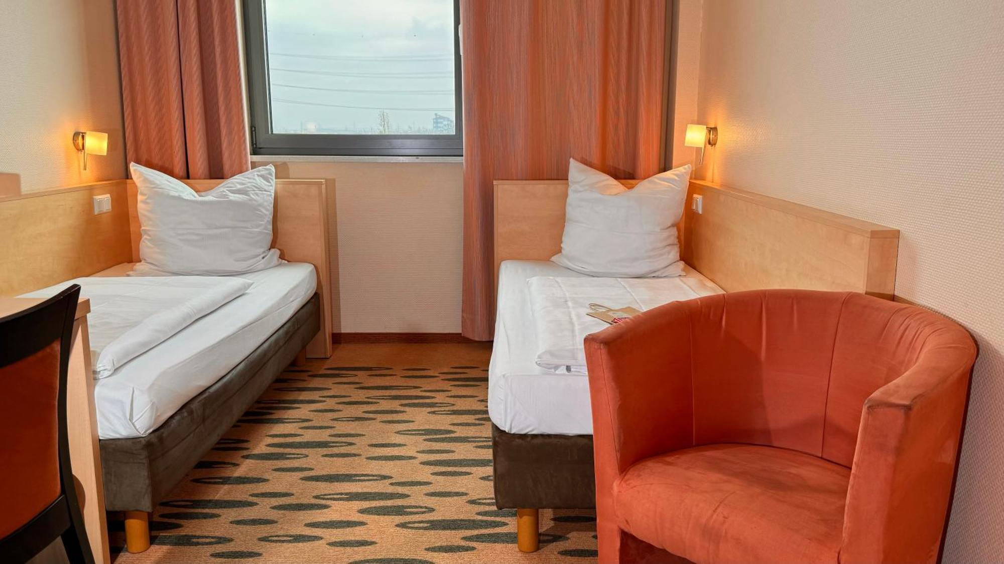 Hotel Rhein-Ruhr ボトロップ エクステリア 写真